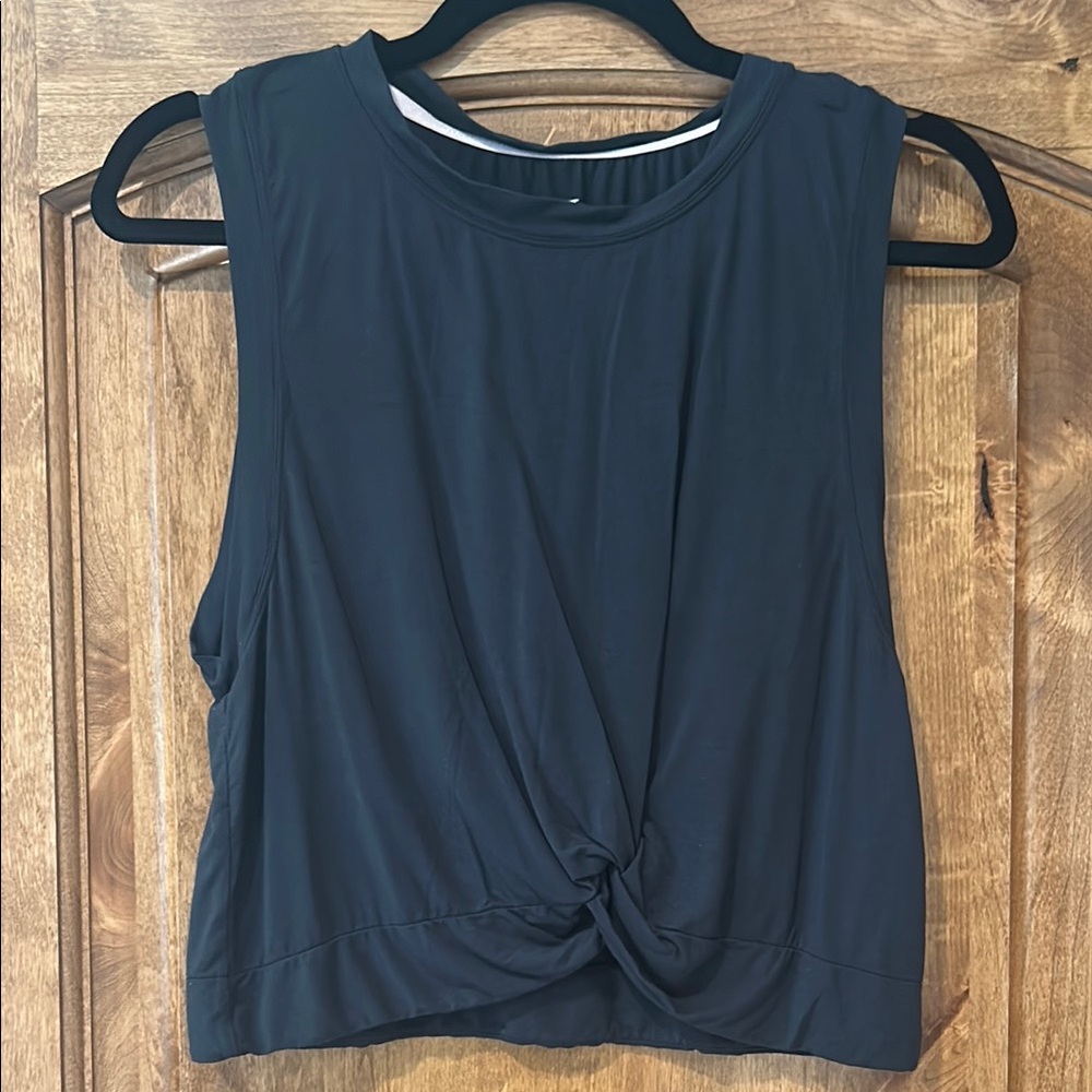 Black Sleeveless Twist Front Top